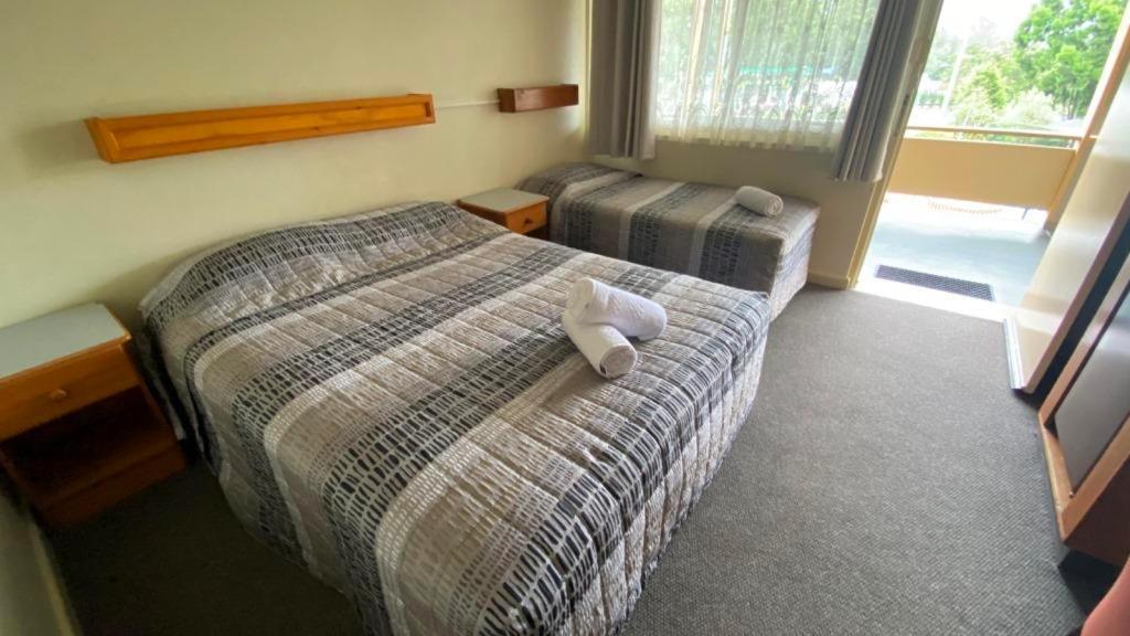 Bucketts Way Motel גלוצ'סטר מראה חיצוני תמונה
