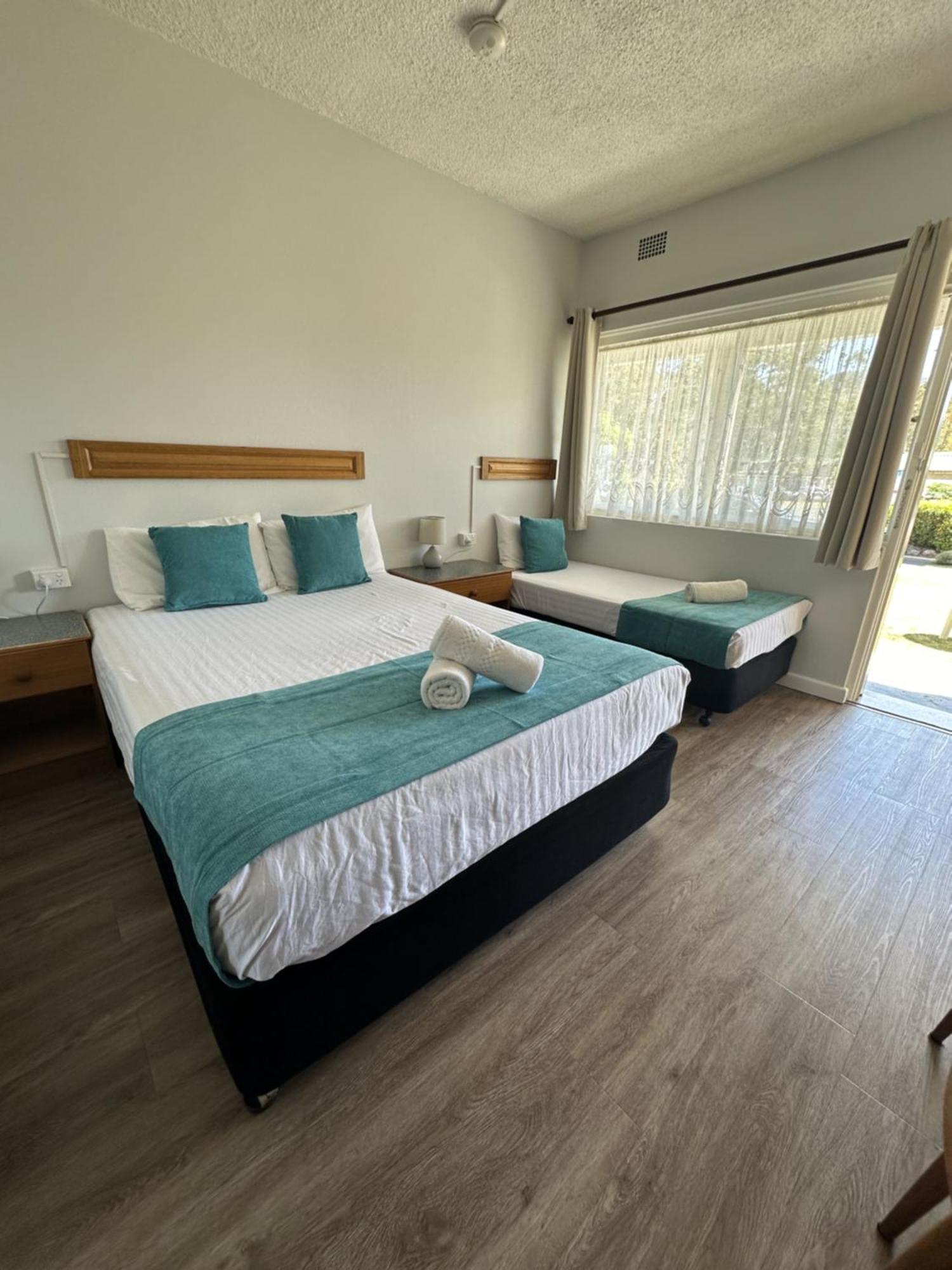 Bucketts Way Motel גלוצ'סטר מראה חיצוני תמונה