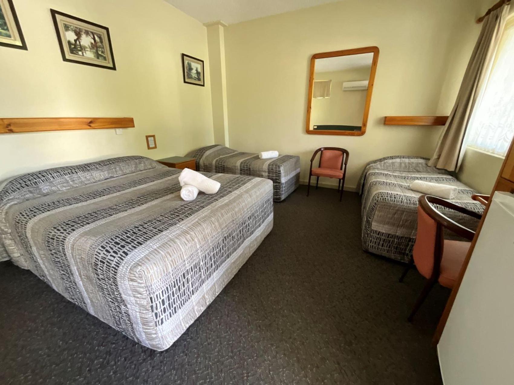 Bucketts Way Motel גלוצ'סטר מראה חיצוני תמונה
